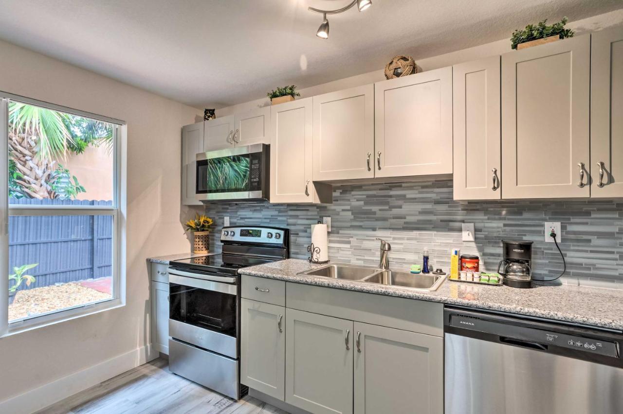 וסט פאלם ביץ' Inviting Apartment Less Than 2 Mi To Riviera Beach! מראה חיצוני תמונה