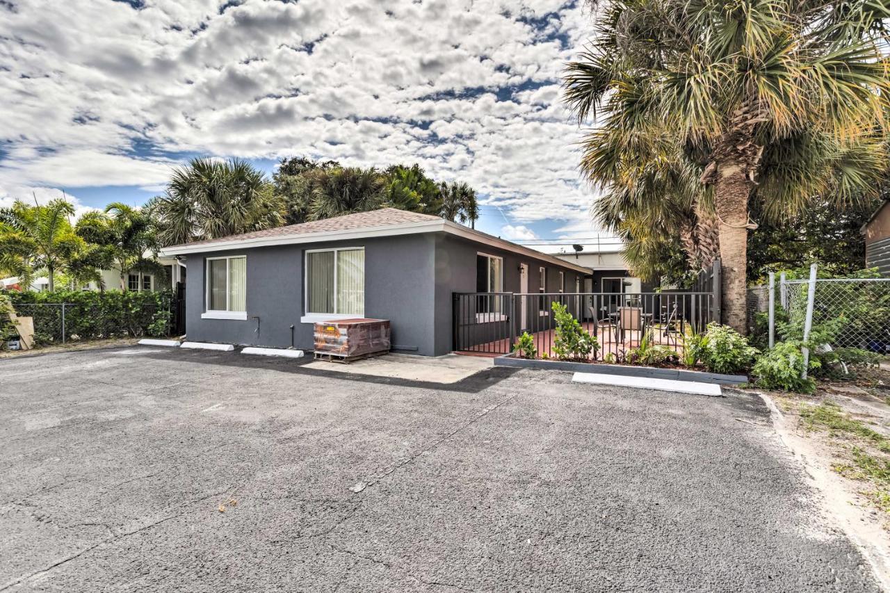 וסט פאלם ביץ' Inviting Apartment Less Than 2 Mi To Riviera Beach! מראה חיצוני תמונה